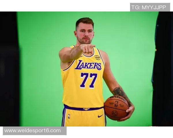 老詹新称号引热议魔仙哥曝与布朗尼东契奇同场竞技趣事