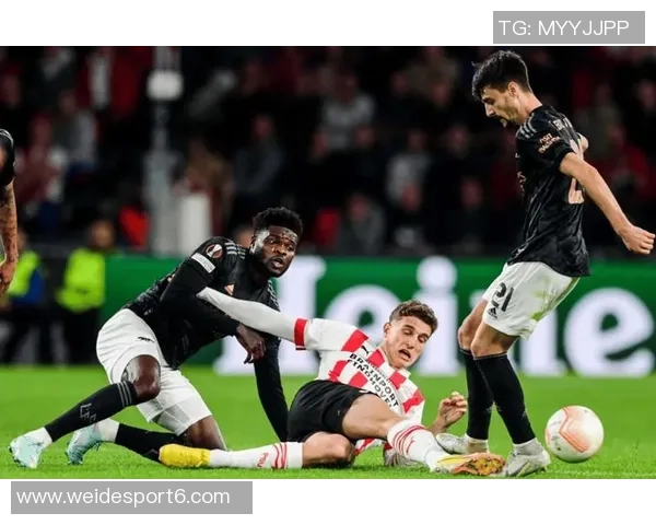 法兰克福积极推动免签引进埃因霍温18岁边锋阿约代莱托马斯