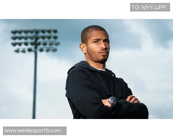 英超官方问球星手机里最出名的联系人是谁,汉密尔顿诺天王被提 英超官方问球星手机里最出名的联系人是谁,汉密尔顿诺天王被提