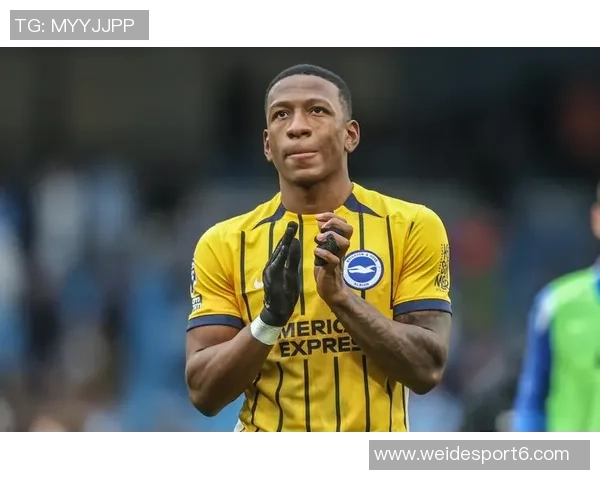 奇克回归米兰合练埃斯图皮尼安缺席对阵亚特兰大 奇克回归米兰合练埃斯图皮尼安缺席对阵亚特兰大