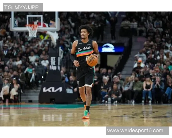 哈珀状态低迷全场11投仅中1仅得3分4篮板6助攻表现惨淡 哈珀状态低迷全场11投仅中1仅得3分4篮板6助攻表现惨淡