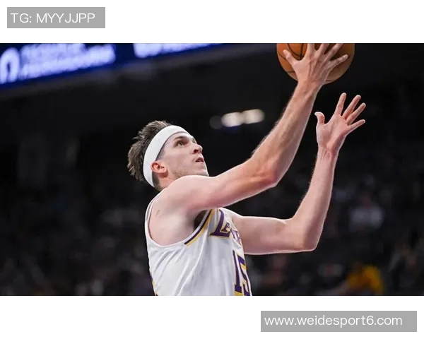 单节17分展现巅峰状态克莱无惧詹东缺阵拉拉维亚助力球队逆袭 单节17分展现巅峰状态克莱无惧詹东缺阵拉拉维亚助力球队逆袭